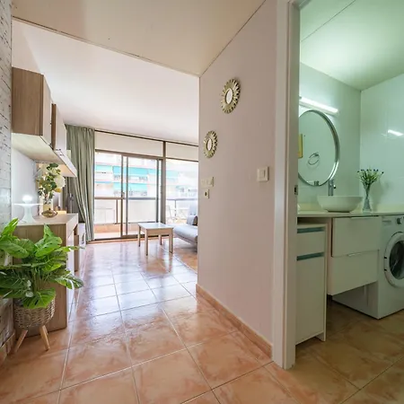 Homeholidaysrentals Barcelona-costa Barcelona Apartment *